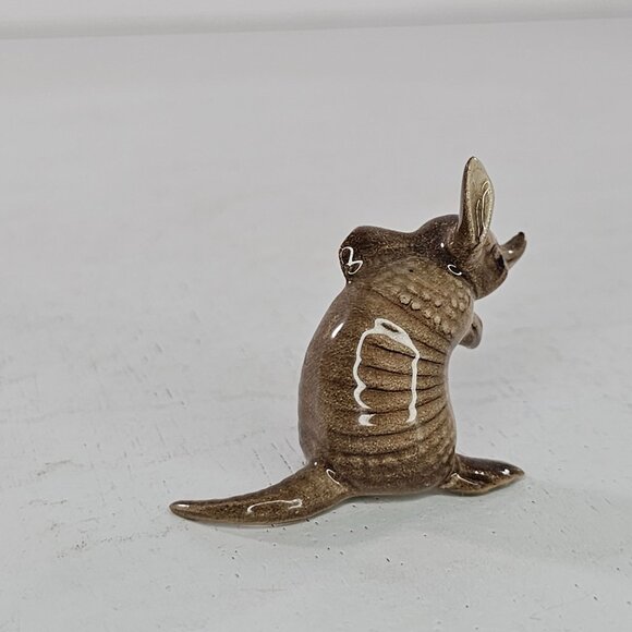 Hagen Renaker Armadillo Mom Miniature Figurine - Picture 5 of 8
